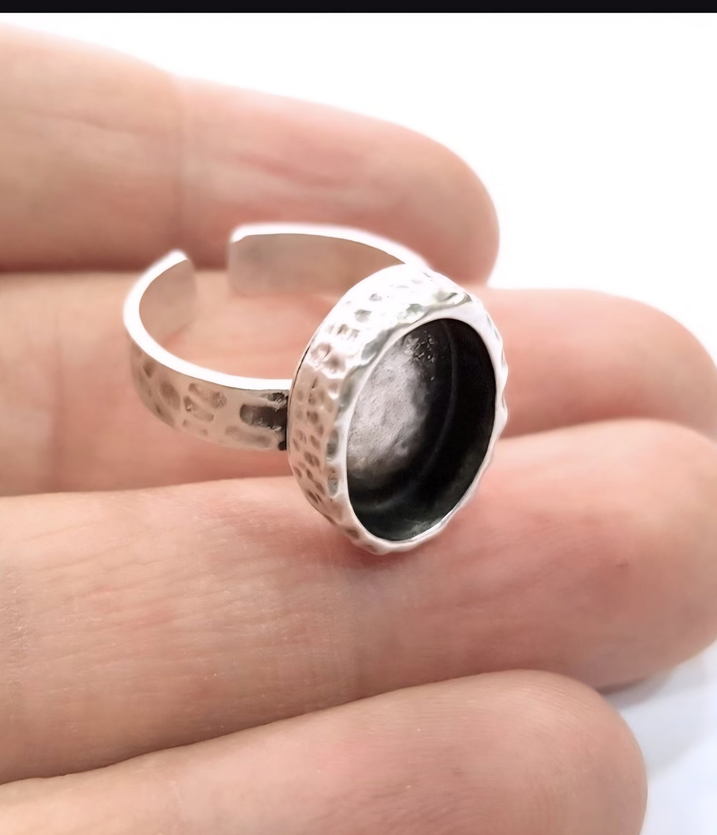 Adjustable hammered silver oval plated adjustable ring 14x10mm